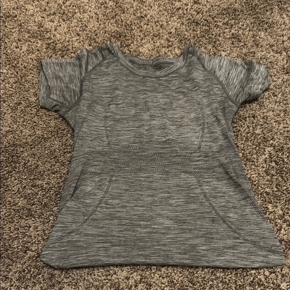 lululemon athletica Gray Short Sleeve Top